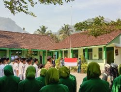 Pelajar dan Santri se-Banyubiru Ikuti Apel HSN Tahun 2023